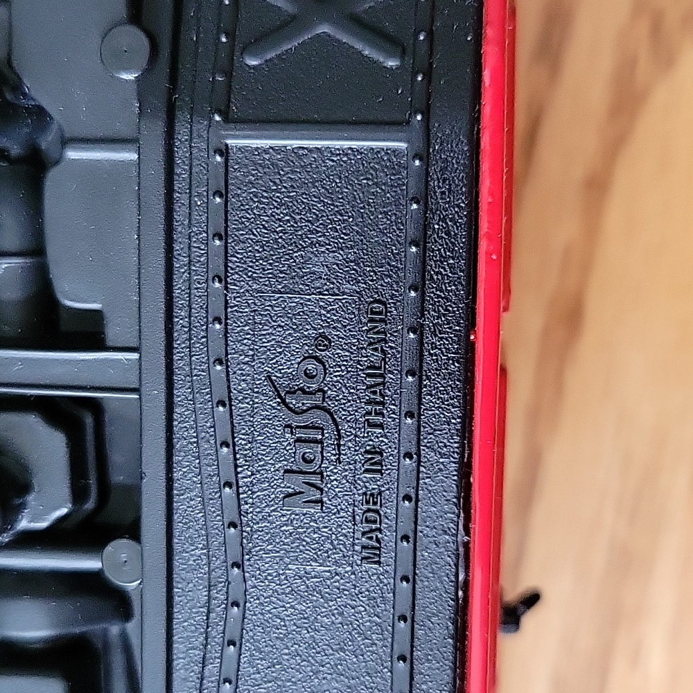 Hummer Model - Picture 6 of 11